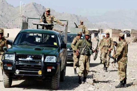 خیبر پختونخوا میں سیکیورٹی فورسز کی کارروائی، 17 خوارج ہلاک