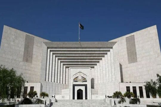 کمپنیوں کو ٹیکس ریٹرن فائل کرنے سے استثنیٰ حاصل ہے:سپر ٹیکس کیس میں فروغ نسیم کے دلائل