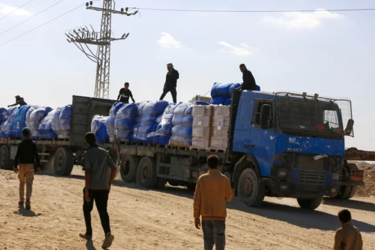 غزہ میں امداد پراسرائیلی پابندی بدستور برقرار، حماس یرغمالیوں کی باقیات کی تلاش میں مصروف