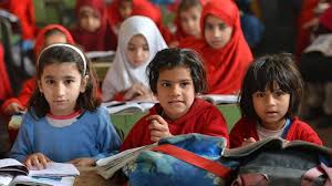 خیبرپختونخوا میں ایک ہزار اضافی کلاس رومز کی تعمیر جاری