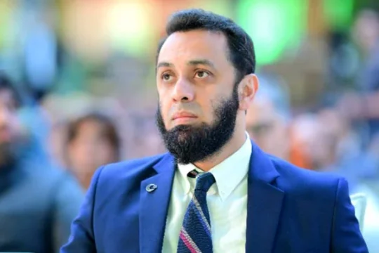 پی ٹی وی میں مالی کو پروڈیوسر لگا دیا گیا: وفاقی وزیر اطلاعات عطا تارڑ کا قائمہ کمیٹی میں انکشاف