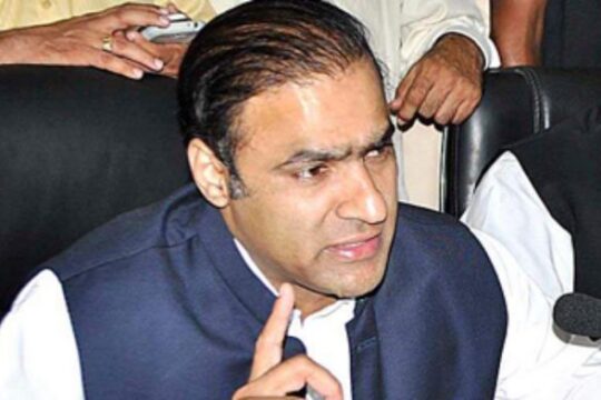 عمران خان اڈیالہ جیل میں انجوائے کر رہے ہیں، سبی جیل یا اٹک قلعے میں رکھیں؛ عابد شیر علی