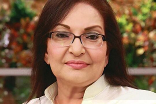 ہدایتکارہ سنگیتا سے بھتہ طلب کرنے پر مقدمہ درج، شوٹنگ سیٹ پر توڑ پھوڑ کا الزام