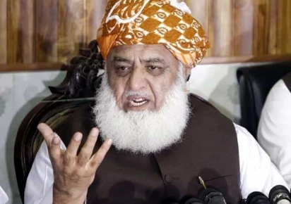 حکومت جعلی مینڈیٹ پر قائم ہے، اصل سوال فیصلوں کا اختیار ہے، مولانا فضل الرحمان